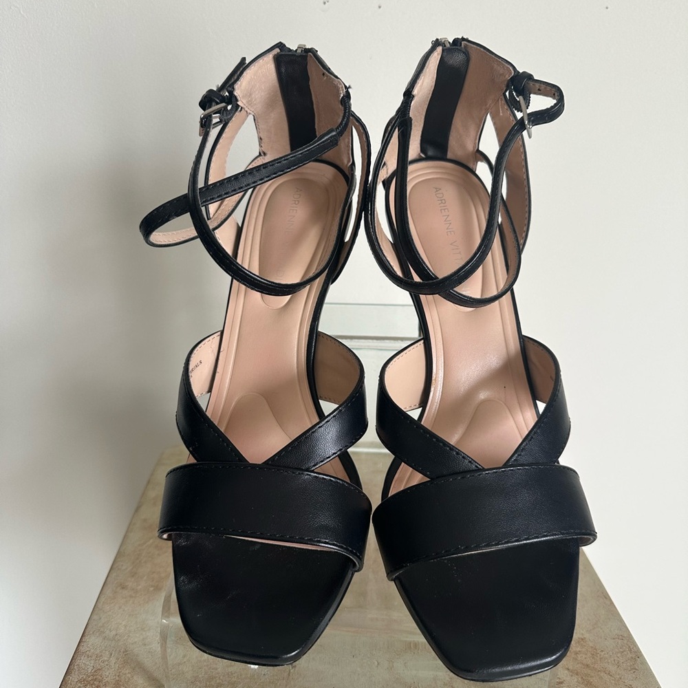 Elegant Black Strappy Heels - Picture 2 of 6